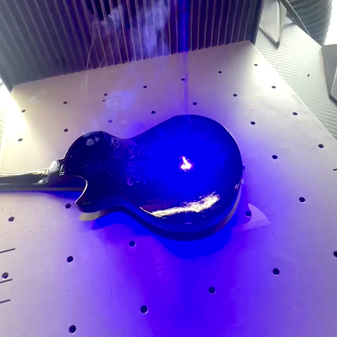 Mini gitara Metallica James Hetfield