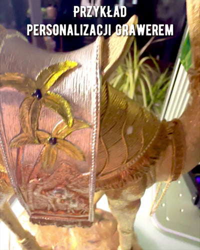 Statuetka Wędrowiec Pustyni Dekoracyjny Wielbłąd z Żywicy z Możliwością Grawerowania