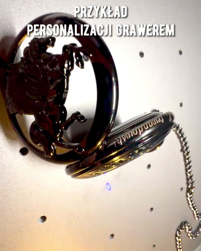 Ρολόι Τσέπης "Equus Tempus" - Μαύρο με Μοτίβο Αλόγου, δυνατότητα εξατομίκευσης με χάραξη - μαύρο καντράν