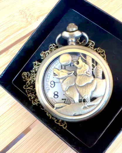 „Luna Wolf” – Στυλάτο Ρολόι Τσέπης με Λύκους, δυνατότητα εξατομίκευσης με χάραξη για δώρο