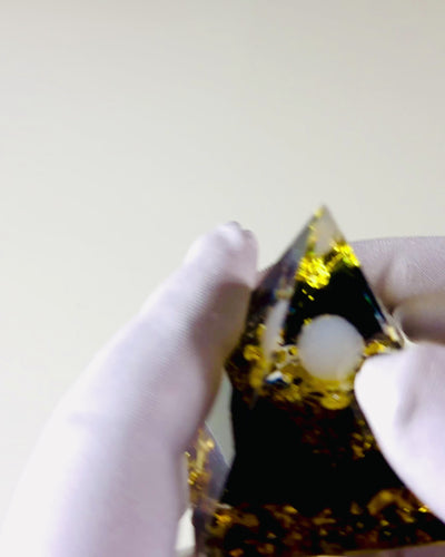 Οργονίτης Πυραμίδα με Οψιδιανό – Γεννήτρια Ενέργειας Τσάκρα, Εργαλείο Διαλογισμού Ρέικι με Φυσική Πέτρα