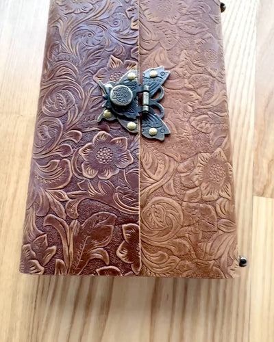 Πολυτελές Ρετρό Σημειωματάριο με Δερμάτινο Εξώφυλλο - "Vintage Elegance", 480 σελίδες, δυνατότητα εξατομίκευσης με χάραξη