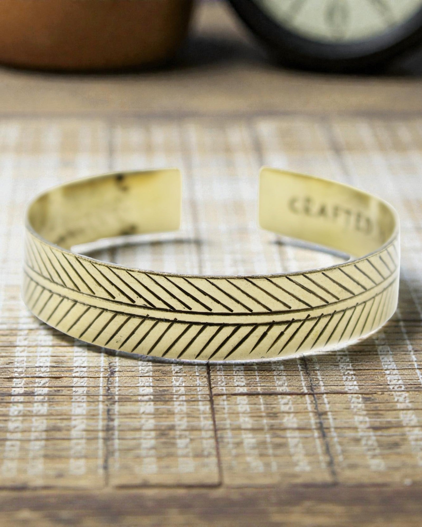 Θιβετιανό ορειχάλκινο βραχιόλι Χρυσό Φύλλο – Φαρδύ tribal